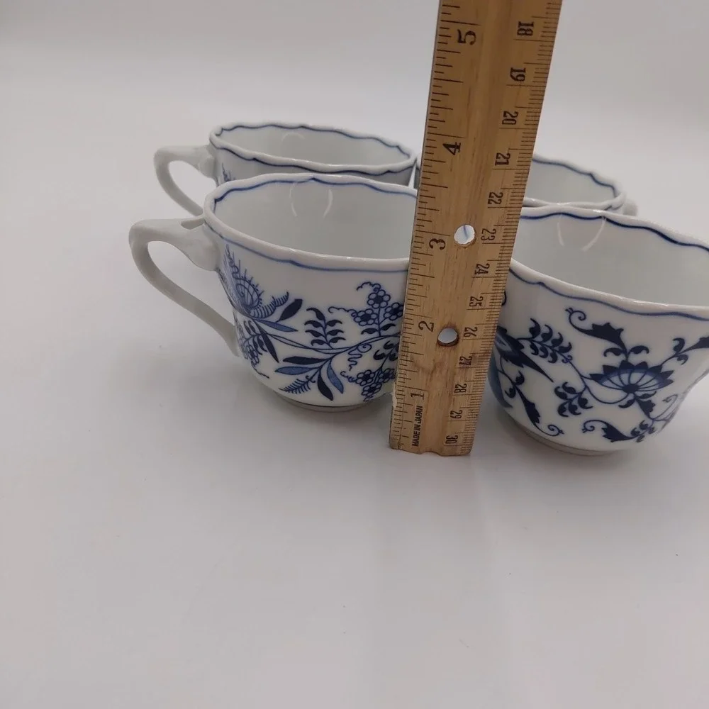 Blue Danube Tea Cup Set 4 Japan Style Blue Onion Design Teacup Tripod Handle